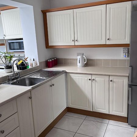 Spacious 5 Double Bed Bedroom Bungalow Near Belfast Лісберн Екстер'єр фото