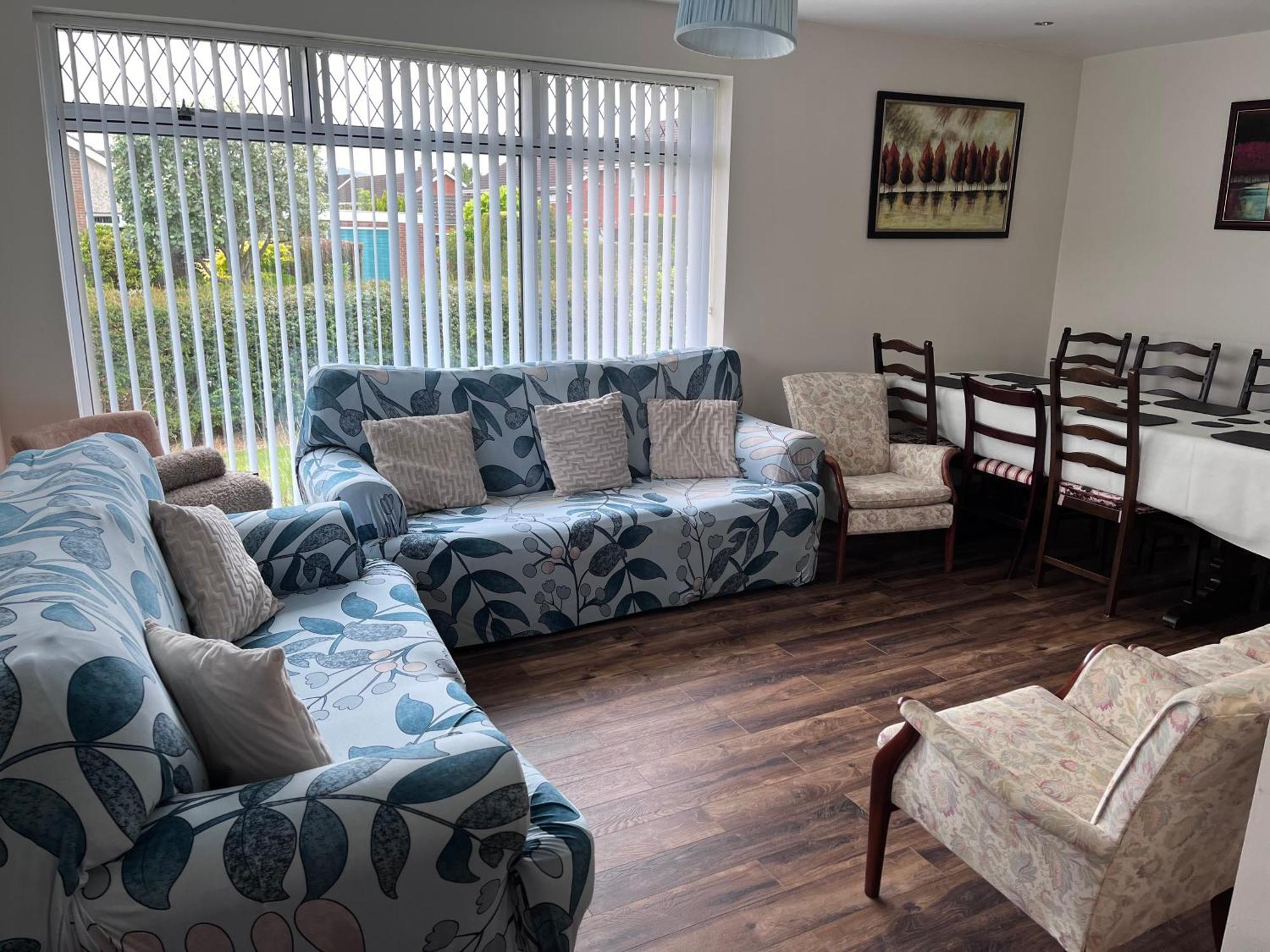 Spacious 5 Double Bed Bedroom Bungalow Near Belfast Лісберн Екстер'єр фото