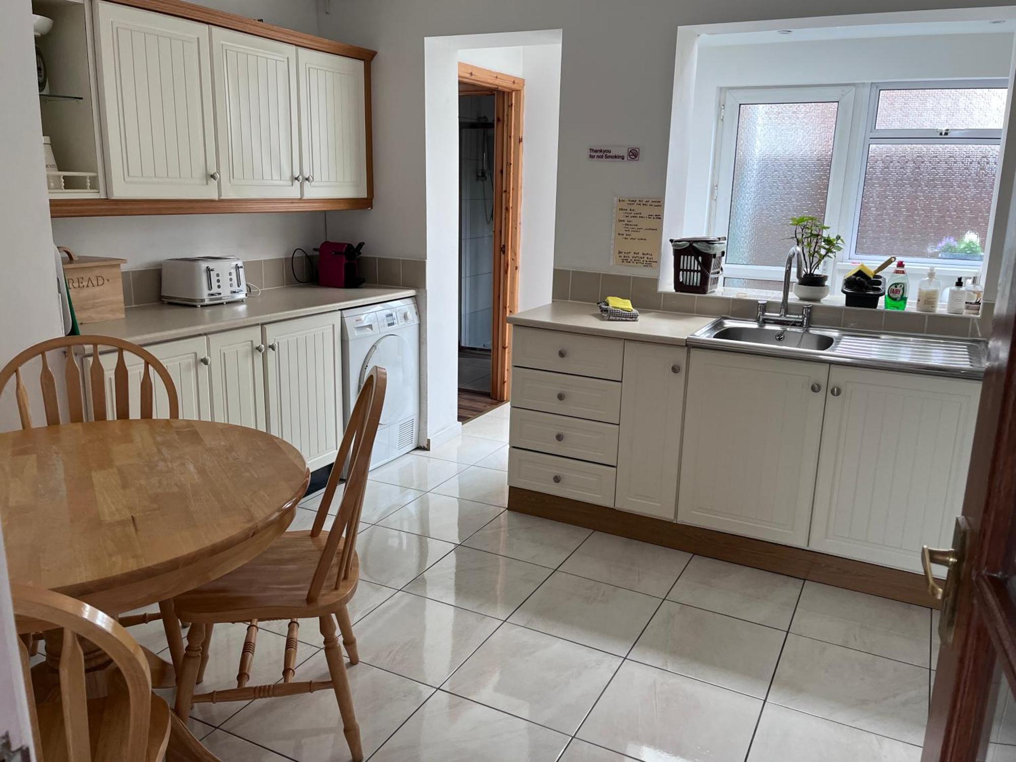 Spacious 5 Double Bed Bedroom Bungalow Near Belfast Лісберн Екстер'єр фото